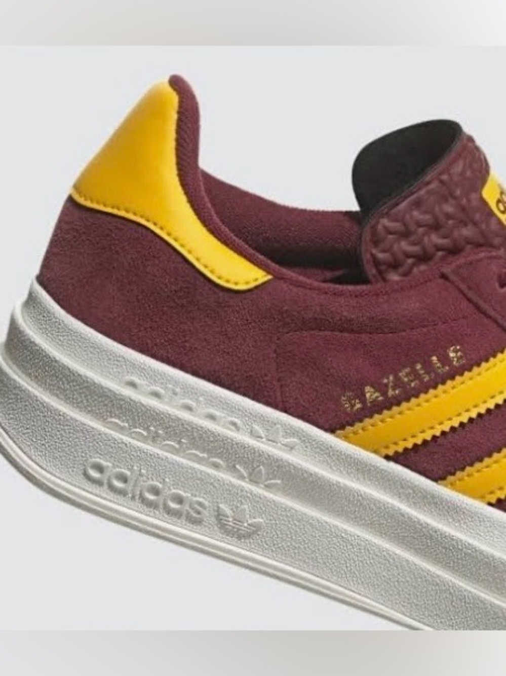 adidas GAZELLE Women’s SZ 7.5 Burgundy Suede Sneakers with Gold Stripes - Picture 4 of 13